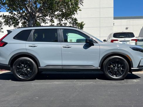 Used 2026 Honda CR-V Sport image 2