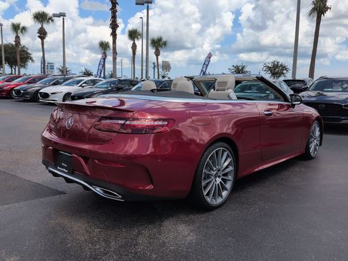 Used 2023 Mercedes-Benz E 450 Cabriolet image 4