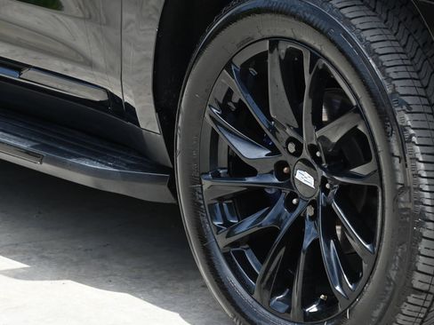 Used 2021 Cadillac Escalade ESV Sport AWD/4WD image 8