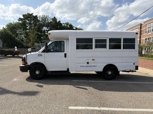 Used 2006 Chevrolet Express 3500 w/ School Bus Package RWD image 4