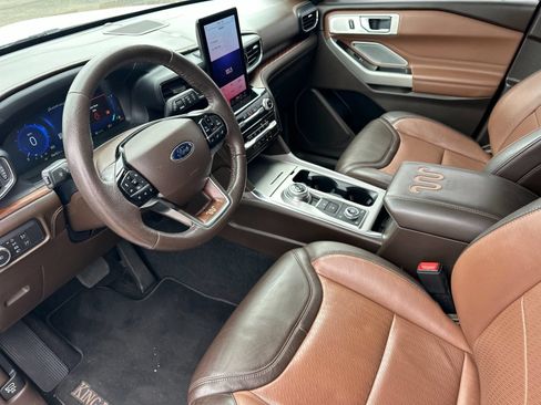 Used 2022 Ford Explorer King Ranch w/ Class IV Trailer Tow Package AWD/4WD image 10