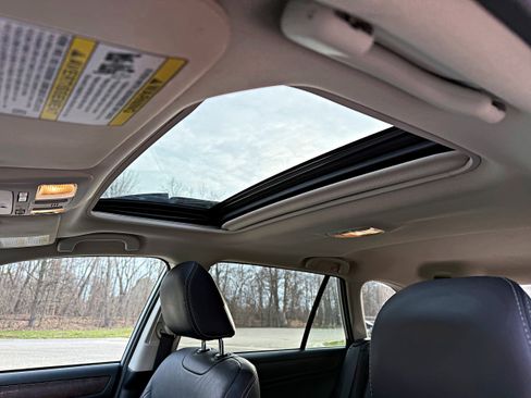 Used 2018 Subaru Outback 2.5i Limited image 20