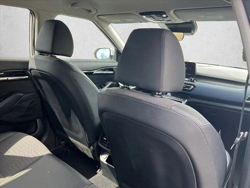 Used 2023 Kia Seltos S w/ Navigation Package image 21