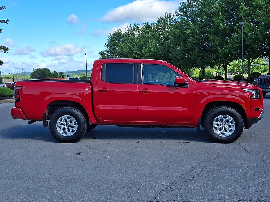 Used 2024 Nissan Frontier SV AWD/4WD image 10