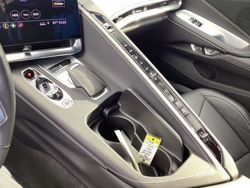 Used 2020 Chevrolet Corvette Stingray Coupe w/ Z51 Performance Package image 15