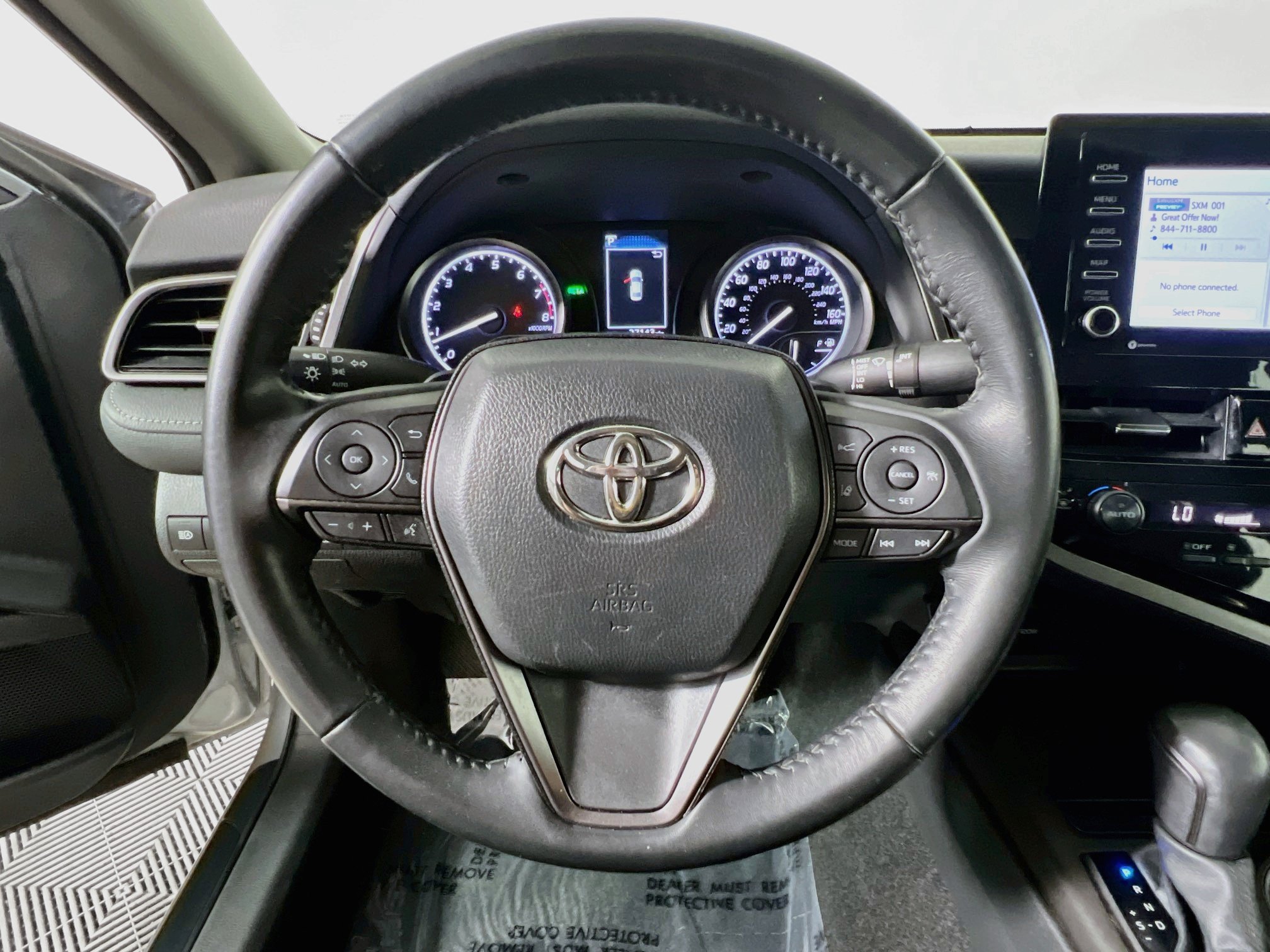 Used 2024 Toyota Camry SE w/ Convenience Package FWD image 18