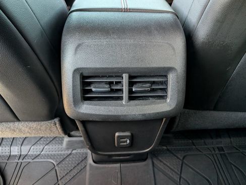 Used 2023 Chevrolet Equinox RS AWD/4WD image 34
