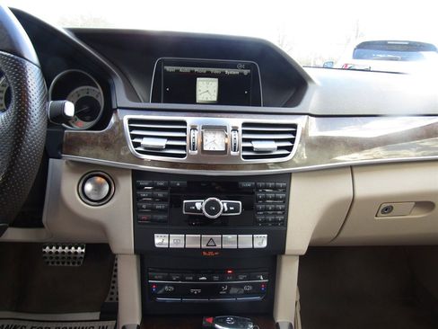 Used 2015 Mercedes-Benz E 350 Sedan w/ Premium 1 Package image 23