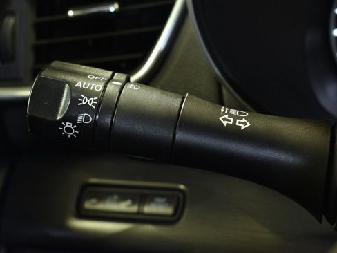 Used 2021 Nissan Maxima Platinum w/ Sport Mat Group image 18