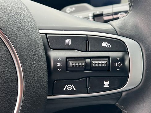 Certified 2025 Kia K5 GT-Line image 27