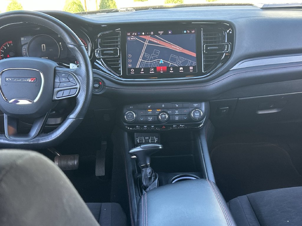 Used 2025 Dodge Durango GT RWD image 16