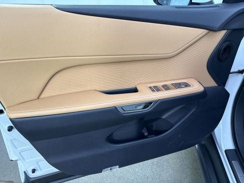 New 2026 Lexus ES 350e FWD image 19
