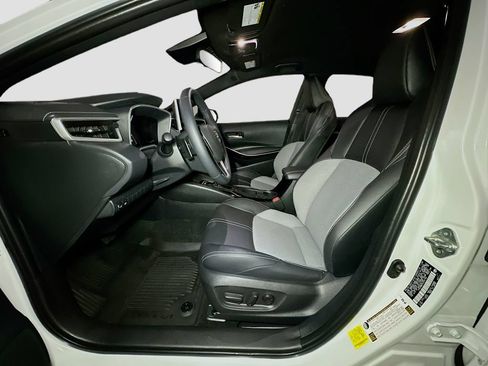 Certified 2025 Toyota Corolla XSE FWD image 17
