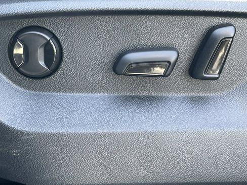 Certified 2024 Volkswagen Tiguan SEL R-Line image 17