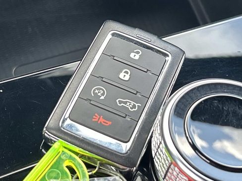 Used 2023 Jeep Grand Cherokee Altitude AWD/4WD image 36