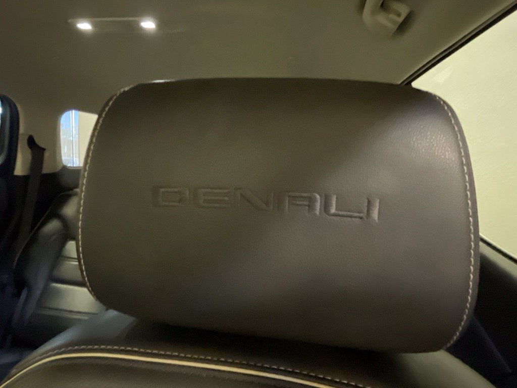 Used 2023 GMC Acadia Denali FWD image 17