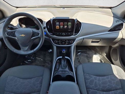 Used 2018 Chevrolet Volt LT w/ Comfort Package FWD image 17