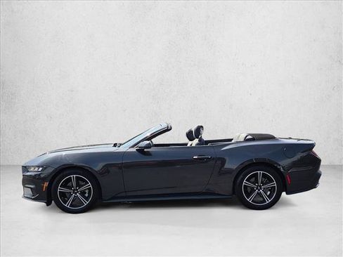 Used 2024 Ford Mustang Convertible RWD image 9