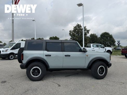 Used 2023 Ford Bronco Badlands AWD/4WD image 9