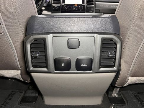 Used 2022 Ford F250 XLT w/ XLT Premium Package image 14