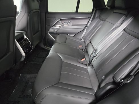 New 2026 Land Rover Range Rover SE image 5
