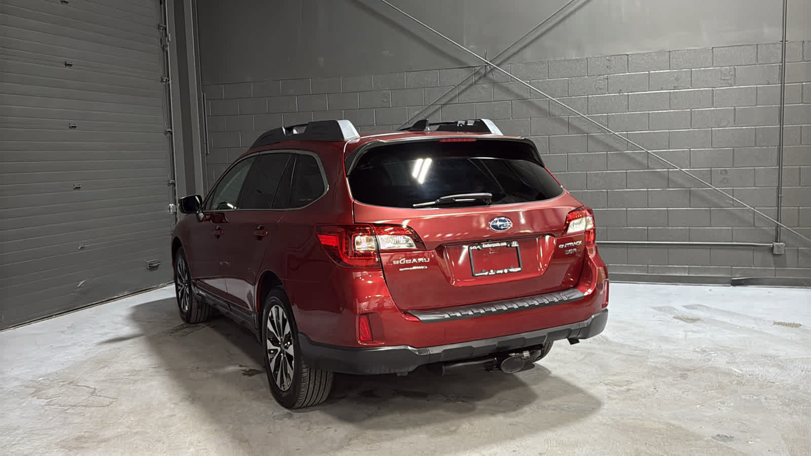 Used 2016 Subaru Outback 3.6R Limited AWD/4WD image 6
