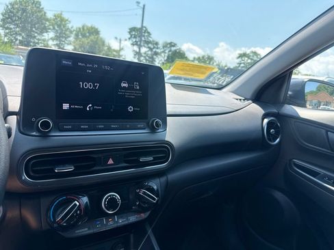 Used 2023 Hyundai Kona SEL w/ Cargo Package AWD/4WD image 8