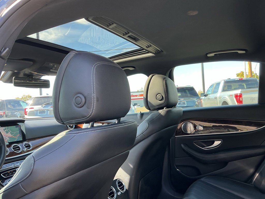Used 2017 Mercedes-Benz E 300 4MATIC image 18