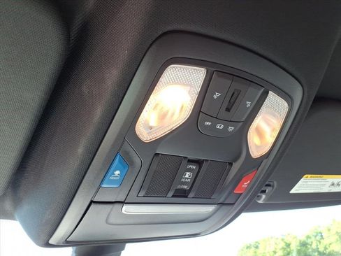 Used 2022 RAM 1500 Big Horn AWD/4WD image 33