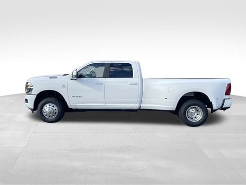 New 2025 RAM 3500 Laramie image 8