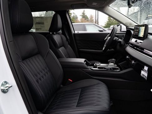 New 2026 Mitsubishi Outlander SEL image 26