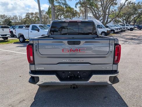 Used 2022 GMC Sierra 1500 SLT w/ SLT Premium Package image 6