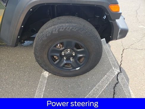 Used 2022 Jeep Gladiator Sport w/ Auxiliary Switch Group AWD/4WD image 11
