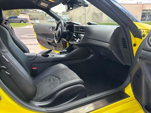 Used 2024 Nissan Z Performance w/ Floor Mat Package RWD image 19