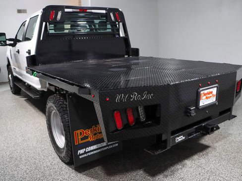 Used 2022 Ford F350 XL w/ Power Equipment Group AWD/4WD image 9