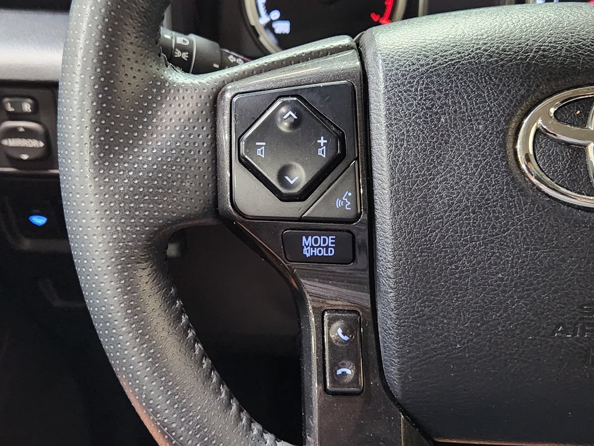 Used 2021 Toyota 4Runner TRD Off-Road Premium AWD/4WD image 47