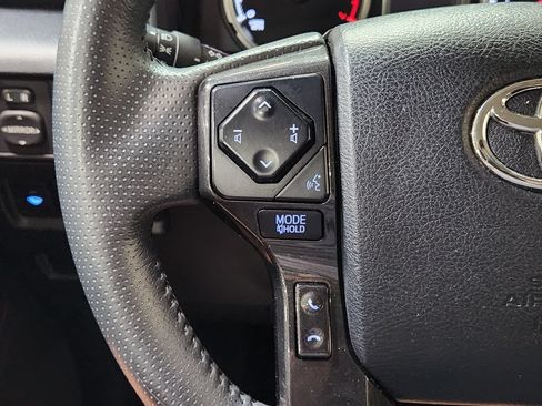 Used 2021 Toyota 4Runner TRD Off-Road Premium AWD/4WD image 47