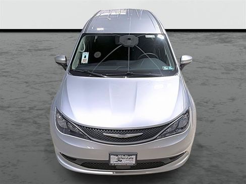 Used 2023 Chrysler Voyager LX FWD image 6