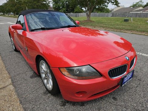 Used 2004 BMW Z4 2.5i RWD image 8