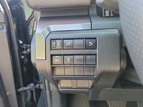 Certified 2025 Toyota 4Runner SR5 AWD/4WD image 11