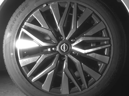 Used 2025 Nissan Altima 2.5 SV FWD image 13