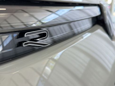New 2026 Volkswagen Tiguan SE R-Line FWD image 37
