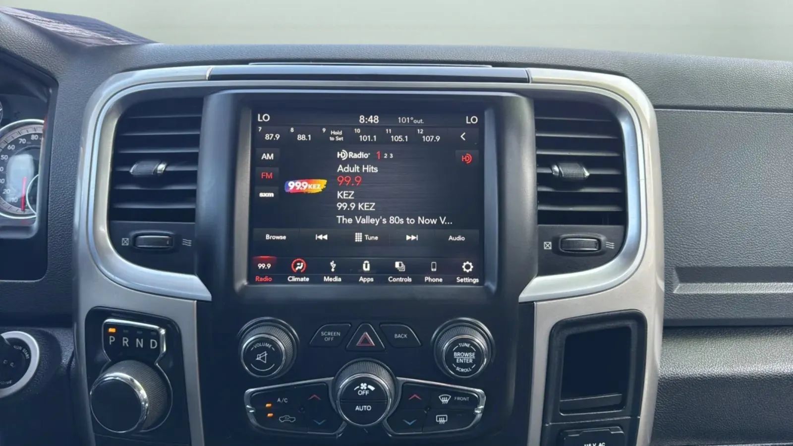 Used 2019 RAM 1500 Classic SLT w/ Luxury Group AWD/4WD image 27