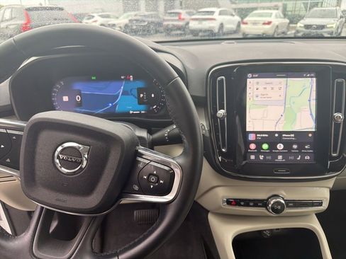 Used 2026 Volvo XC40 B5 Plus AWD/4WD image 9