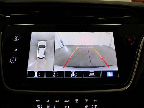 Used 2022 Chevrolet Bolt EUV Premier image 41