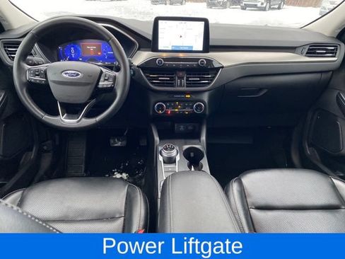 Used 2022 Ford Escape Titanium AWD/4WD image 6
