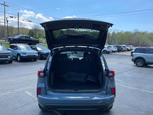 Used 2024 Ford Escape ST-Line Select w/ Tech Pack #1 AWD/4WD image 9