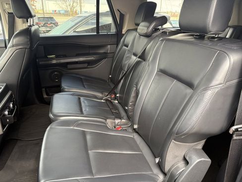 Used 2024 Ford Expedition Max XLT image 12