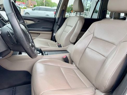 Used 2022 Honda Pilot Elite image 14