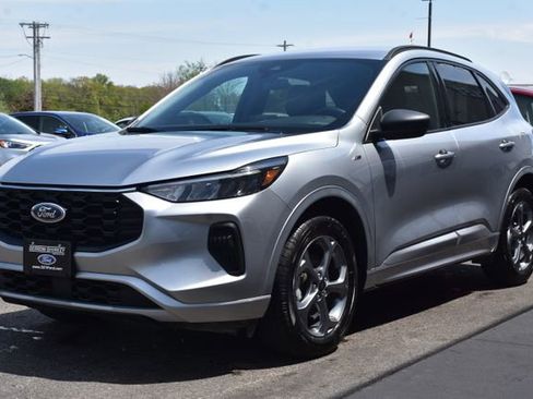 Used 2023 Ford Escape ST-Line AWD/4WD image 13